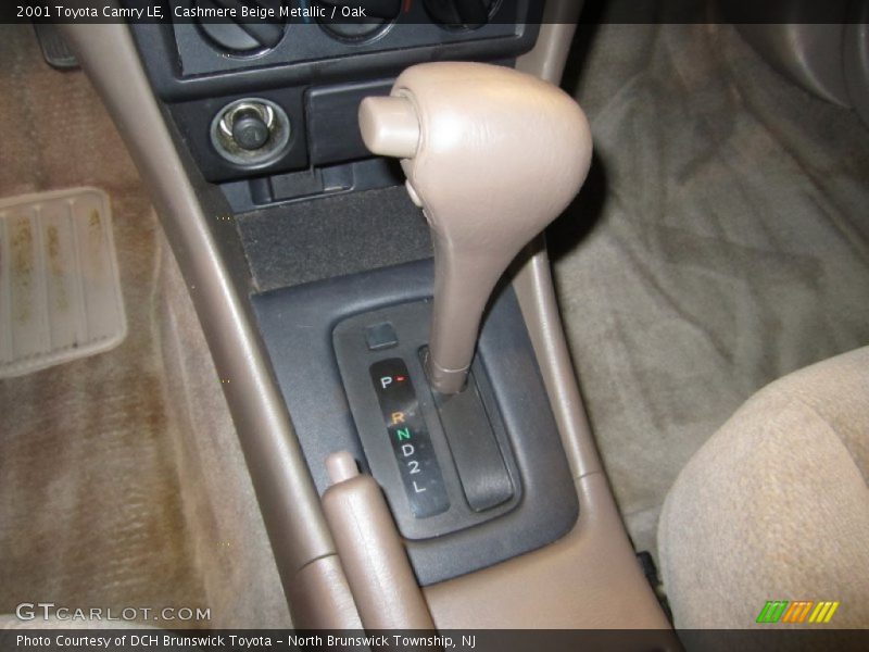 Cashmere Beige Metallic / Oak 2001 Toyota Camry LE