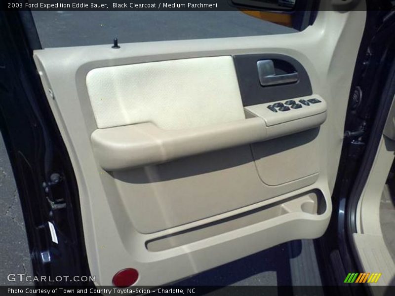Black Clearcoat / Medium Parchment 2003 Ford Expedition Eddie Bauer