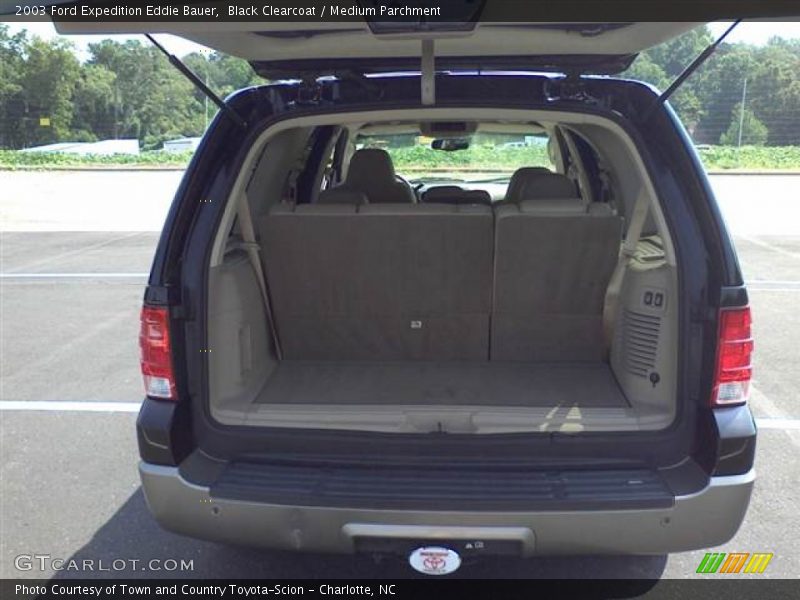 Black Clearcoat / Medium Parchment 2003 Ford Expedition Eddie Bauer