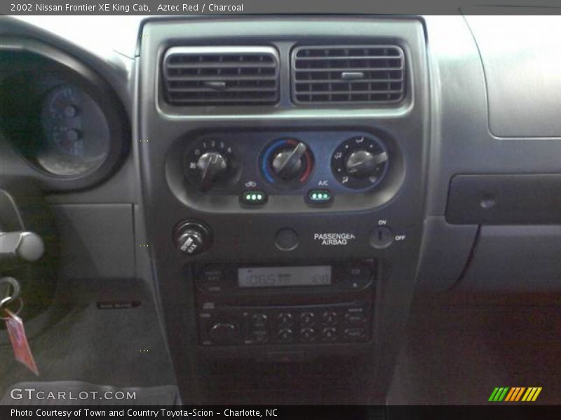Aztec Red / Charcoal 2002 Nissan Frontier XE King Cab