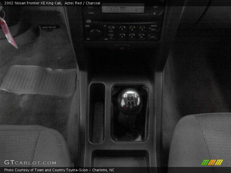 Aztec Red / Charcoal 2002 Nissan Frontier XE King Cab