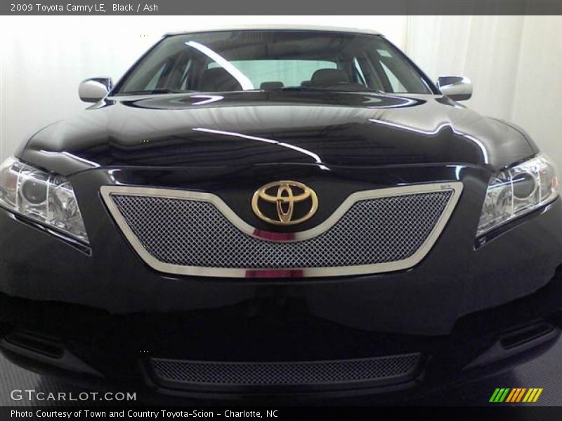 Black / Ash 2009 Toyota Camry LE