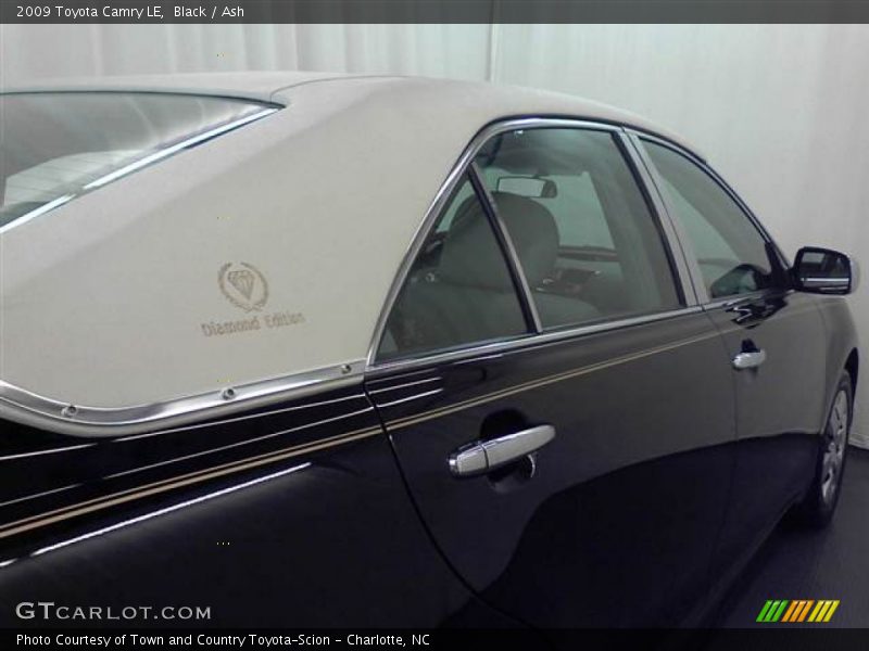 Black / Ash 2009 Toyota Camry LE