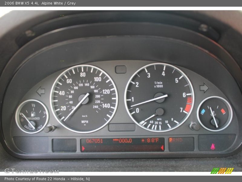 Alpine White / Grey 2006 BMW X5 4.4i