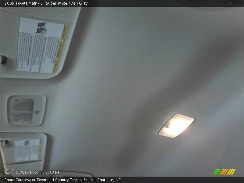 Super White / Ash Gray 2009 Toyota Matrix S