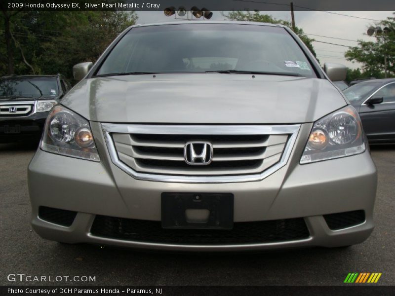 Silver Pearl Metallic / Gray 2009 Honda Odyssey EX