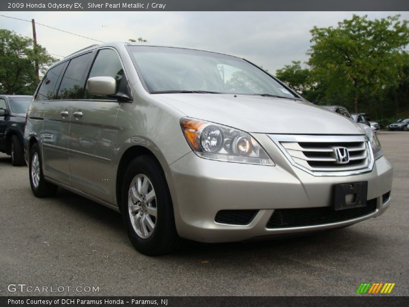 Silver Pearl Metallic / Gray 2009 Honda Odyssey EX
