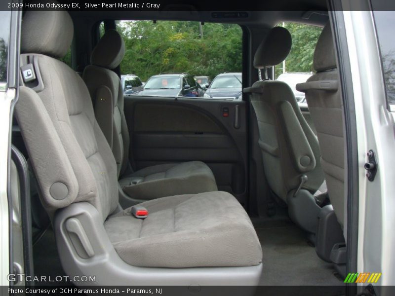 Silver Pearl Metallic / Gray 2009 Honda Odyssey EX