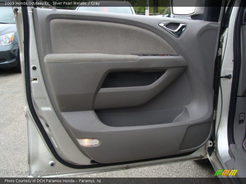 Silver Pearl Metallic / Gray 2009 Honda Odyssey EX
