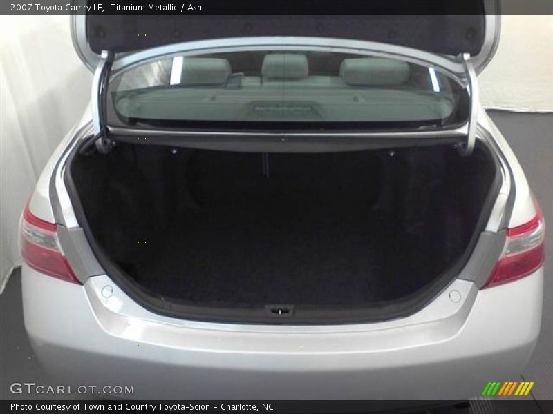 Titanium Metallic / Ash 2007 Toyota Camry LE