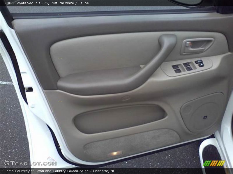 Natural White / Taupe 2006 Toyota Sequoia SR5