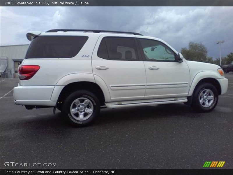 Natural White / Taupe 2006 Toyota Sequoia SR5