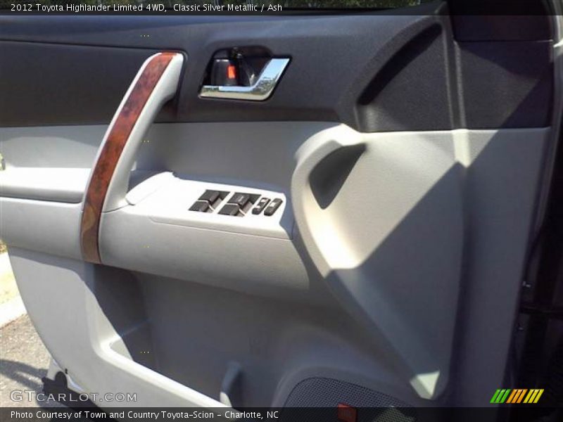 Classic Silver Metallic / Ash 2012 Toyota Highlander Limited 4WD