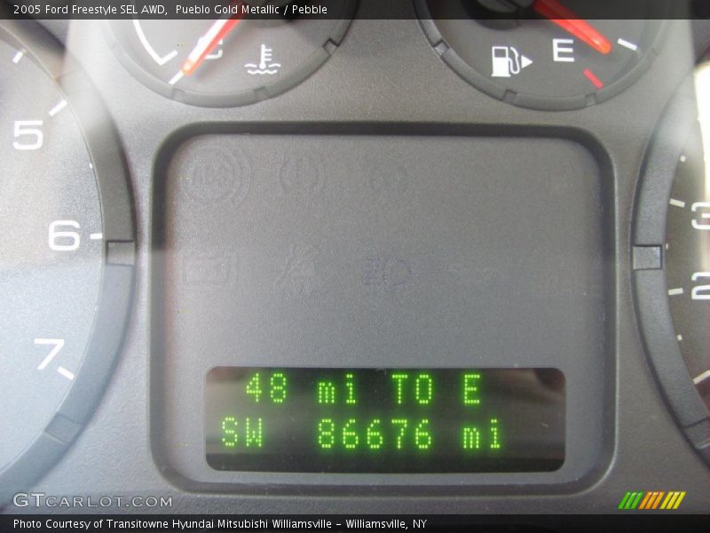 Pueblo Gold Metallic / Pebble 2005 Ford Freestyle SEL AWD