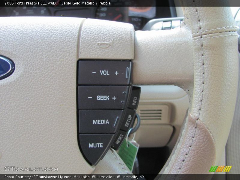 Pueblo Gold Metallic / Pebble 2005 Ford Freestyle SEL AWD