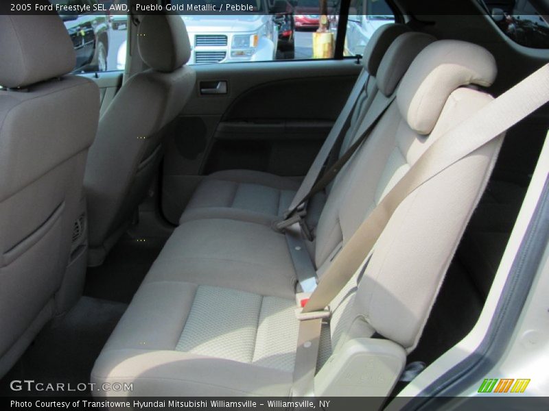 Pueblo Gold Metallic / Pebble 2005 Ford Freestyle SEL AWD