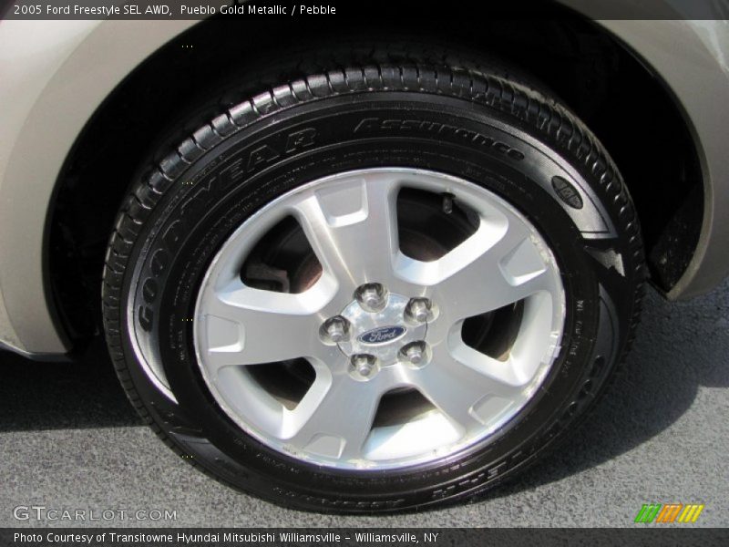 Pueblo Gold Metallic / Pebble 2005 Ford Freestyle SEL AWD