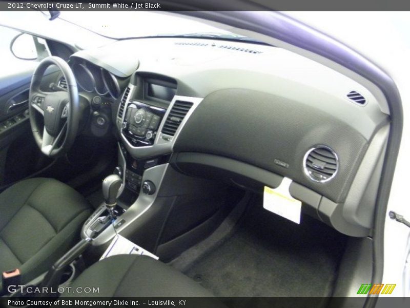 Summit White / Jet Black 2012 Chevrolet Cruze LT