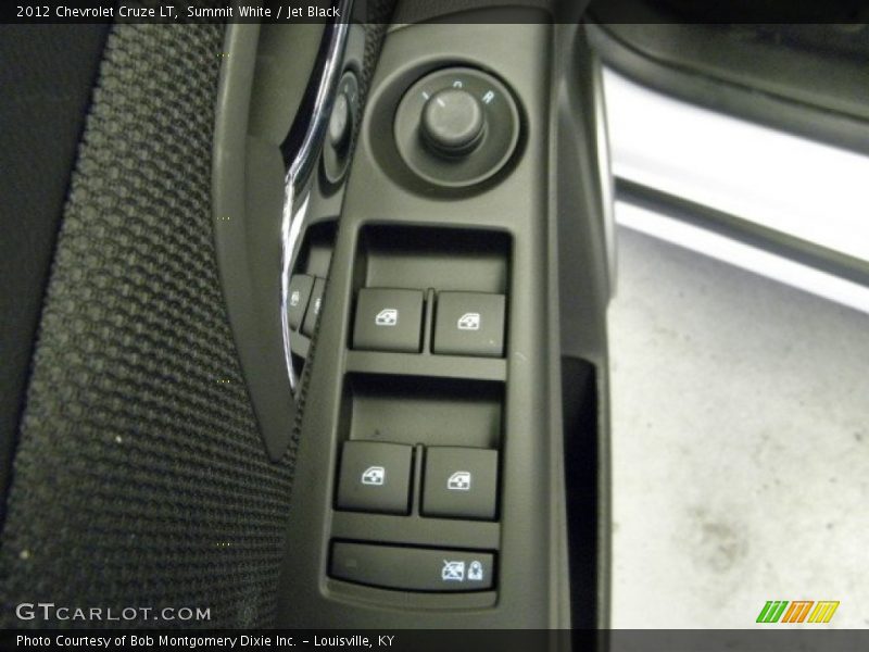 Summit White / Jet Black 2012 Chevrolet Cruze LT