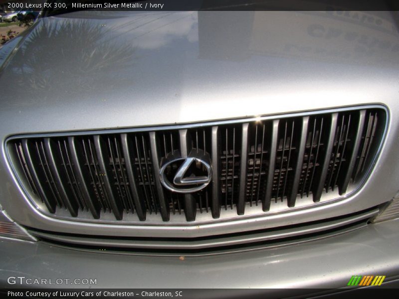 Millennium Silver Metallic / Ivory 2000 Lexus RX 300