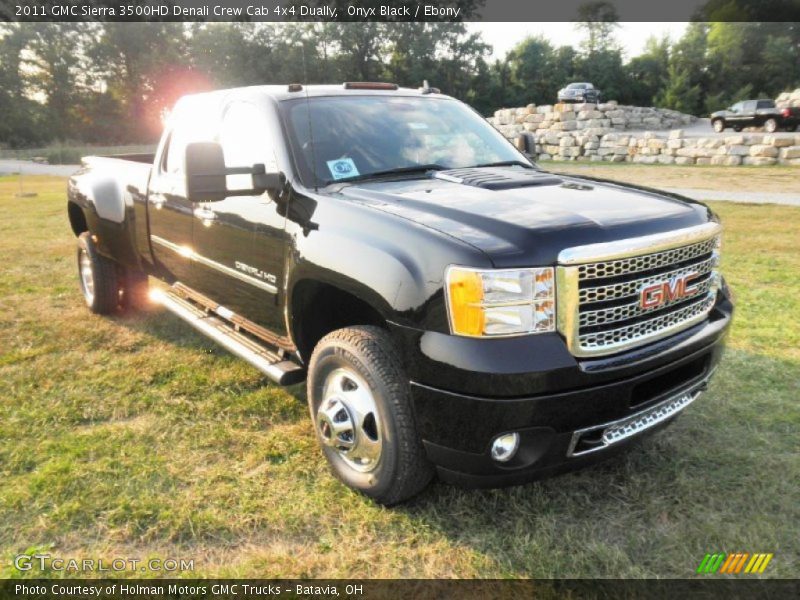 Onyx Black / Ebony 2011 GMC Sierra 3500HD Denali Crew Cab 4x4 Dually