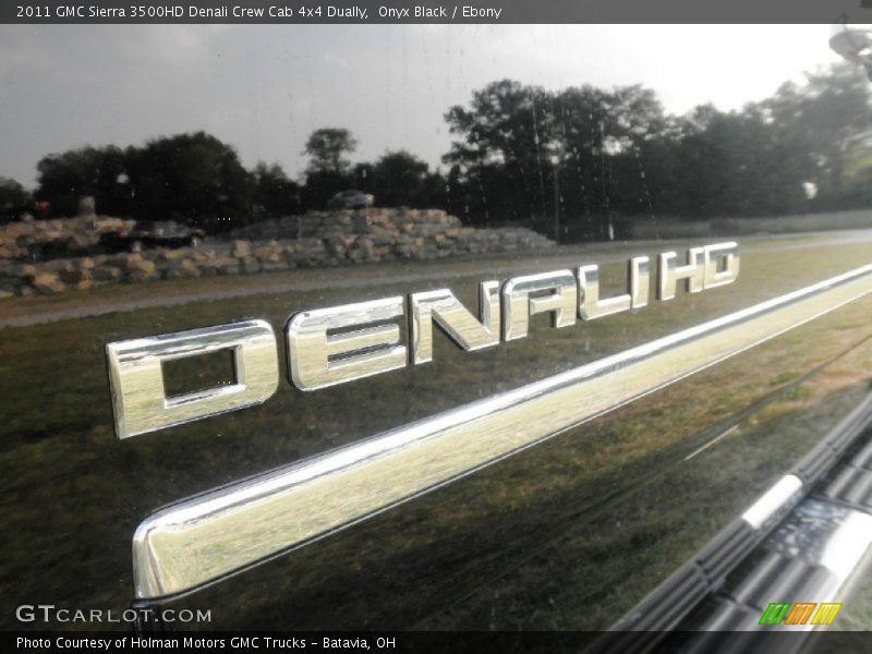 Onyx Black / Ebony 2011 GMC Sierra 3500HD Denali Crew Cab 4x4 Dually