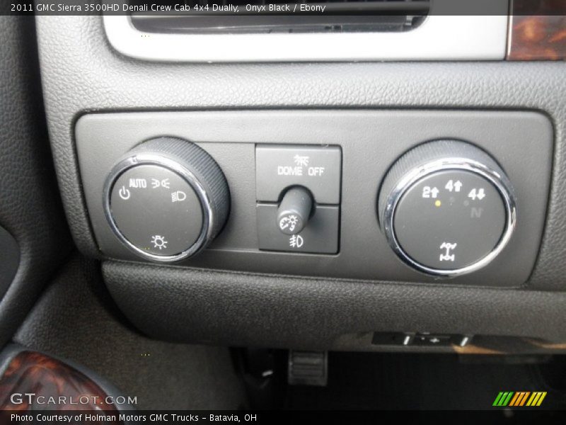 Onyx Black / Ebony 2011 GMC Sierra 3500HD Denali Crew Cab 4x4 Dually