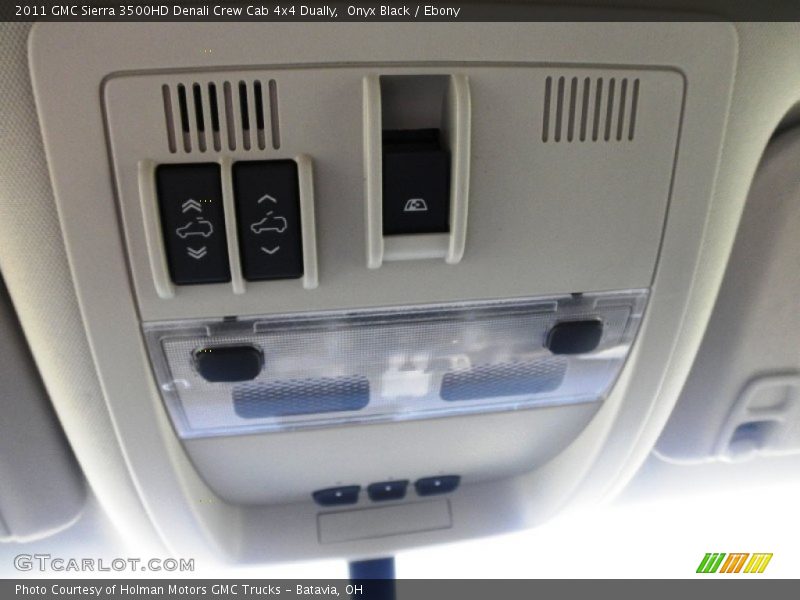 Onyx Black / Ebony 2011 GMC Sierra 3500HD Denali Crew Cab 4x4 Dually