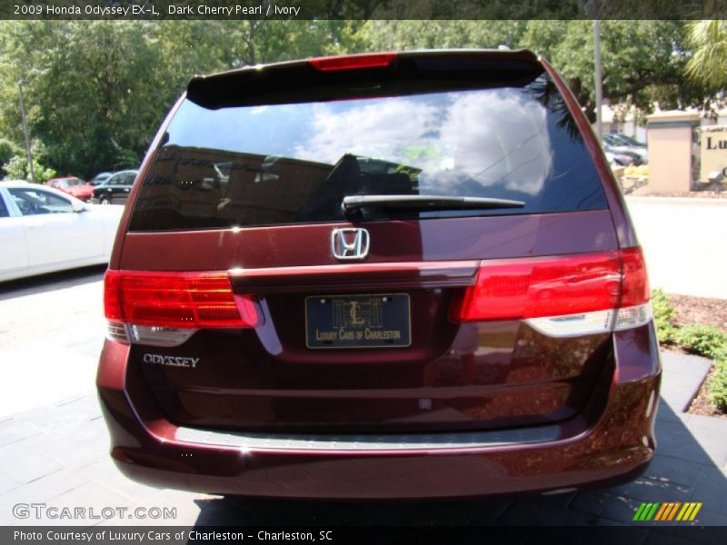 Dark Cherry Pearl / Ivory 2009 Honda Odyssey EX-L
