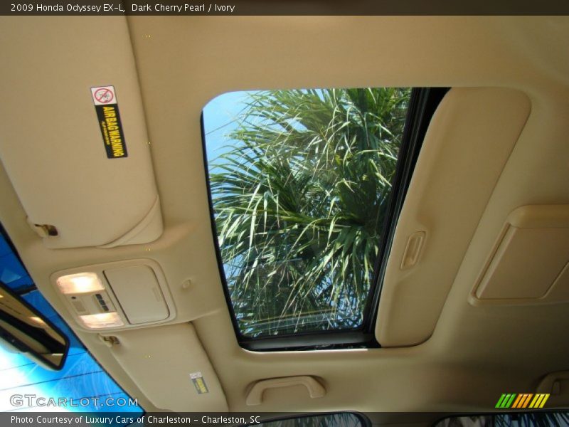 Dark Cherry Pearl / Ivory 2009 Honda Odyssey EX-L