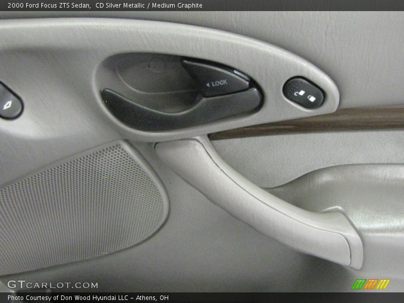 CD Silver Metallic / Medium Graphite 2000 Ford Focus ZTS Sedan