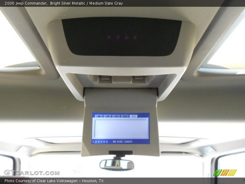 Bright Silver Metallic / Medium Slate Gray 2006 Jeep Commander