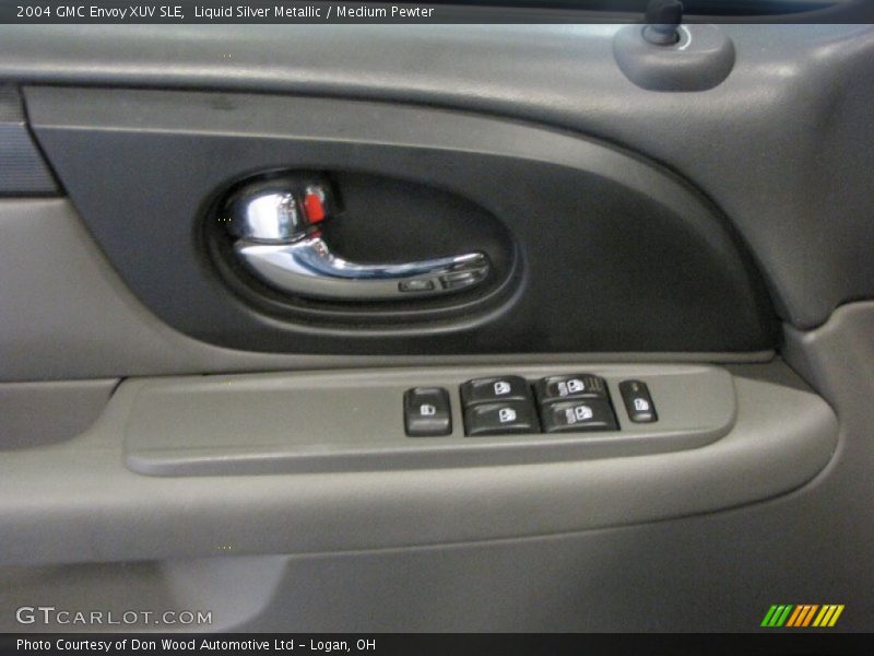 Liquid Silver Metallic / Medium Pewter 2004 GMC Envoy XUV SLE