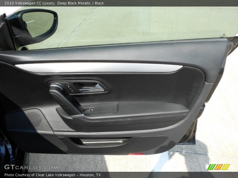 Door Panel of 2010 CC Luxury