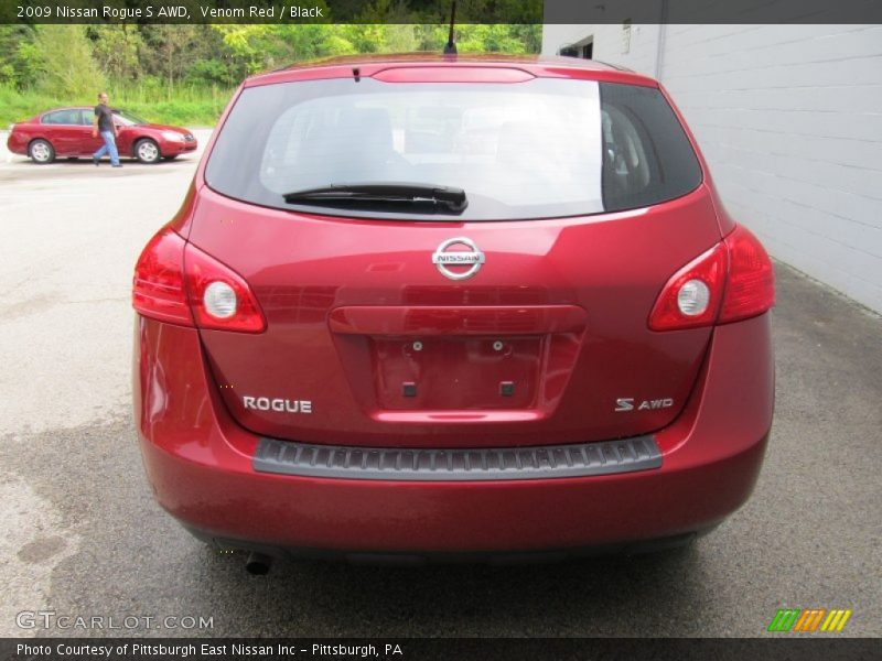 Venom Red / Black 2009 Nissan Rogue S AWD