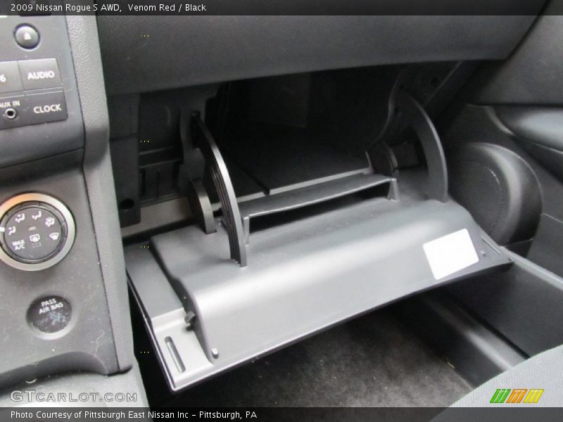 Venom Red / Black 2009 Nissan Rogue S AWD