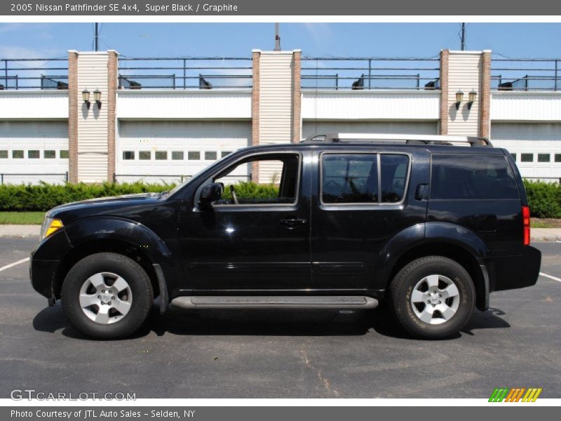 Super Black / Graphite 2005 Nissan Pathfinder SE 4x4