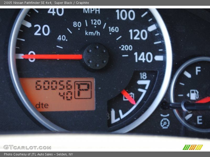 Super Black / Graphite 2005 Nissan Pathfinder SE 4x4