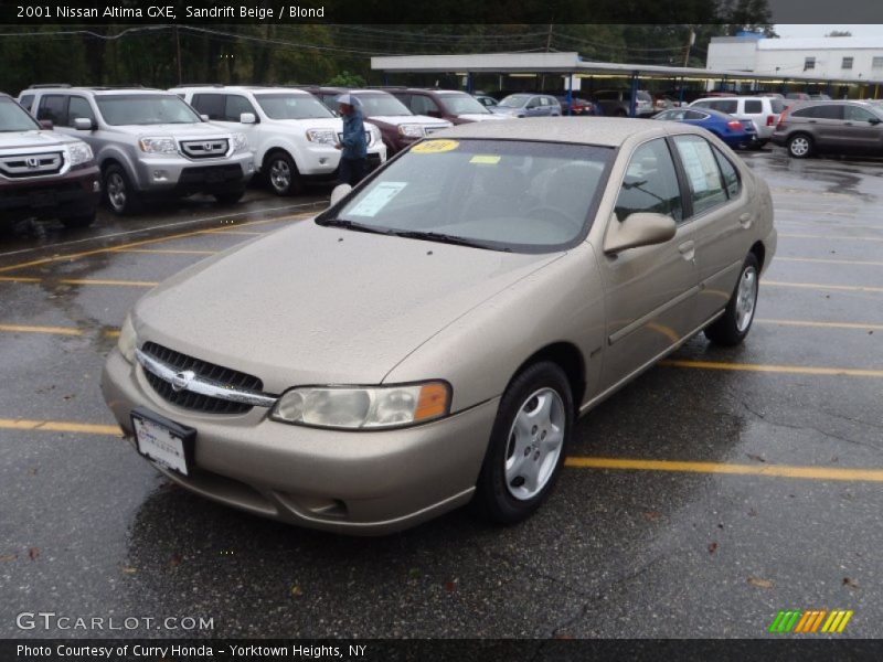 Sandrift Beige / Blond 2001 Nissan Altima GXE