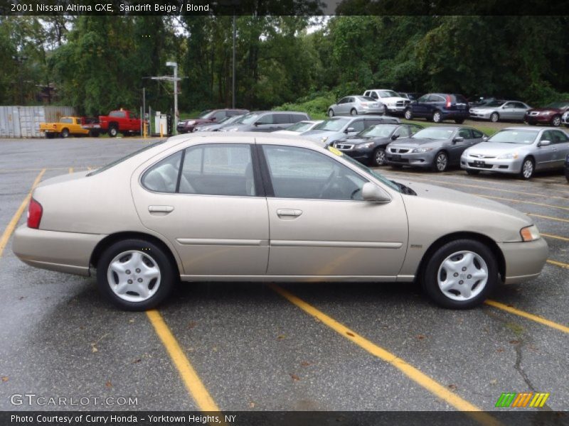 Sandrift Beige / Blond 2001 Nissan Altima GXE