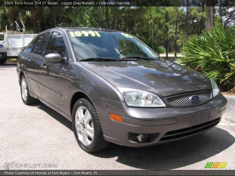 Liquid Grey Metallic / Charcoal/Charcoal 2005 Ford Focus ZX4 ST Sedan