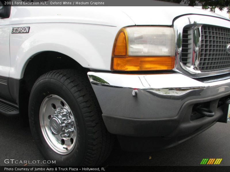 Oxford White / Medium Graphite 2001 Ford Excursion XLT