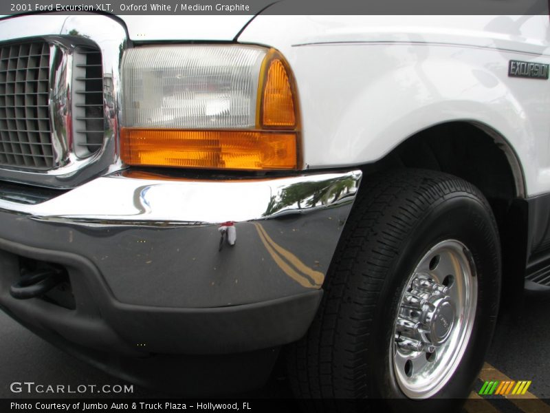 Oxford White / Medium Graphite 2001 Ford Excursion XLT