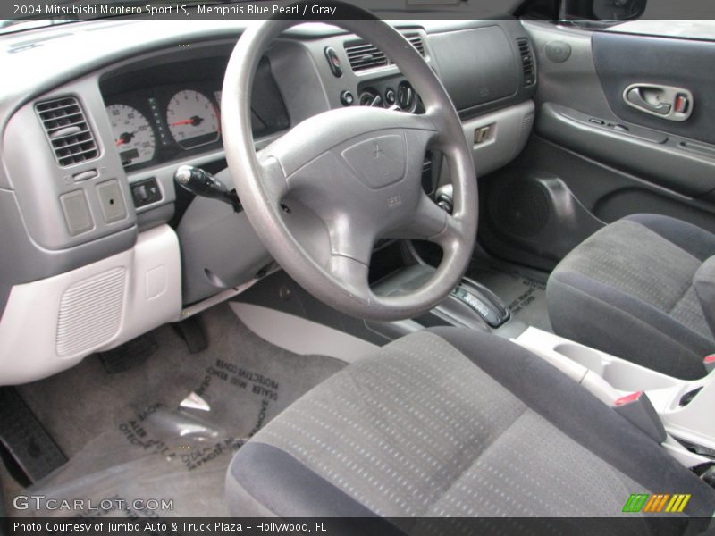  2004 Montero Sport LS Gray Interior