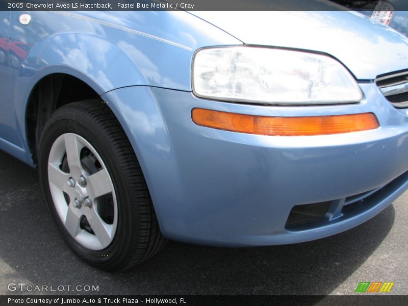 Pastel Blue Metallic / Gray 2005 Chevrolet Aveo LS Hatchback