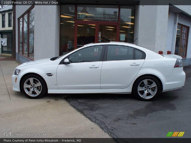 White Hot / Onyx 2009 Pontiac G8 GT