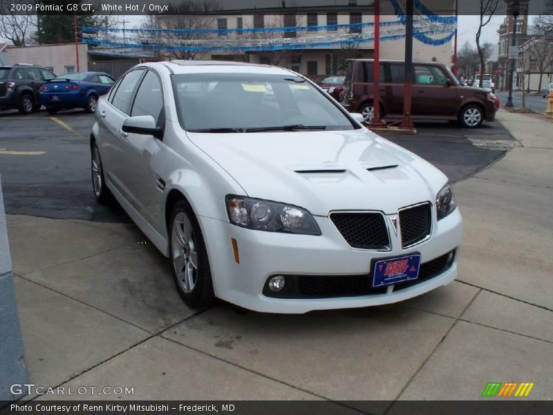 White Hot / Onyx 2009 Pontiac G8 GT
