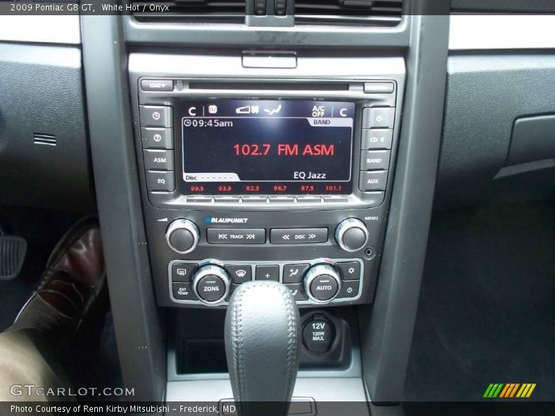 White Hot / Onyx 2009 Pontiac G8 GT