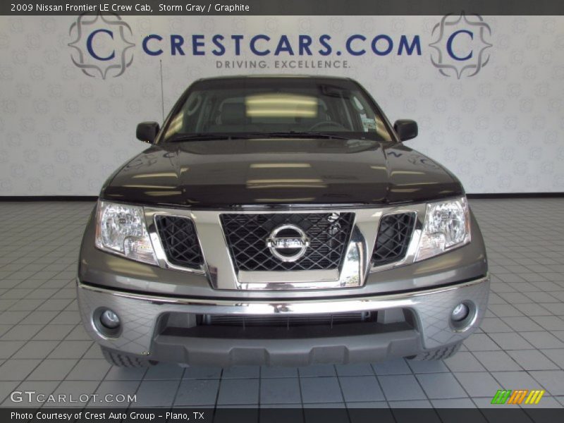 Storm Gray / Graphite 2009 Nissan Frontier LE Crew Cab