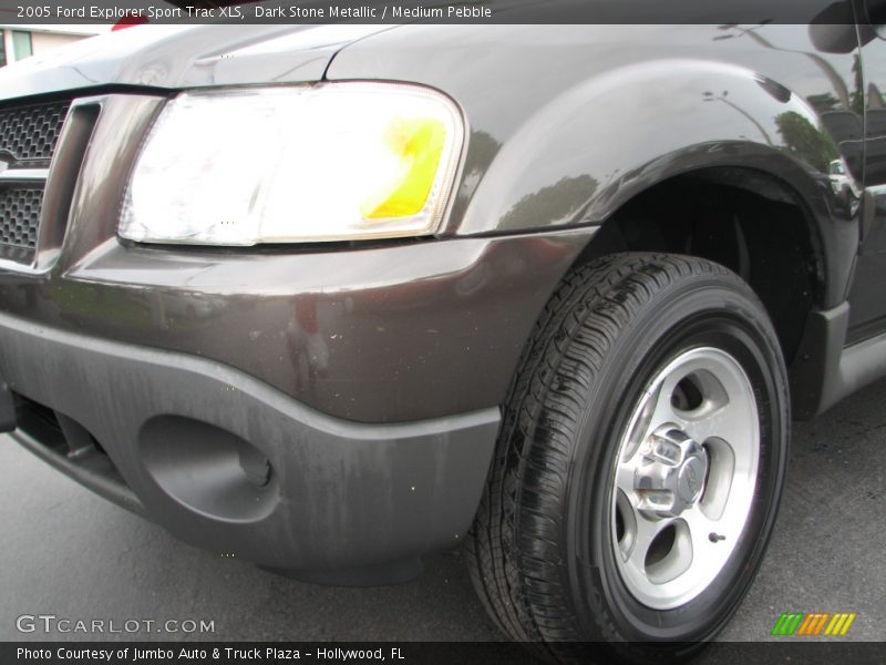 Dark Stone Metallic / Medium Pebble 2005 Ford Explorer Sport Trac XLS